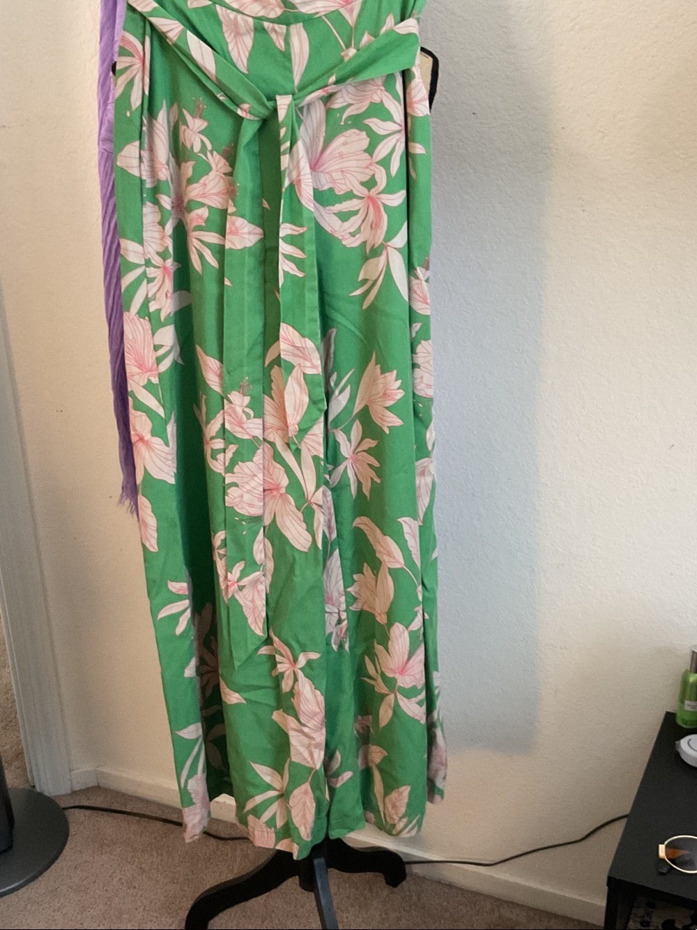 Tori Richard Green Wide-Leg Floral Jumpsuit with Pink Prints. EUC